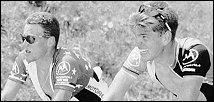 Links: Lance Armstrong; rechts: Frankie Andreu.