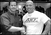 Links: AST-bons Paul Delia, rechts: bodybuilder Skip La Cour