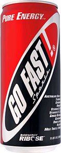 Energiedrank Go Fast met ribose ligt in supermarkt