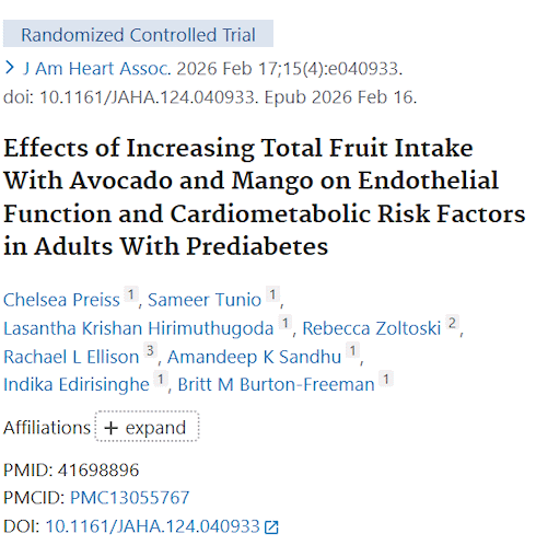 Als je elke dag een avocado en een halve mango eet, worden je bloedvaten soepeler en vermindert je kans op een hartaanval of een beroerte. Dat blijkt uit een trial die is verschenen in de Journal of the American Heart Association.